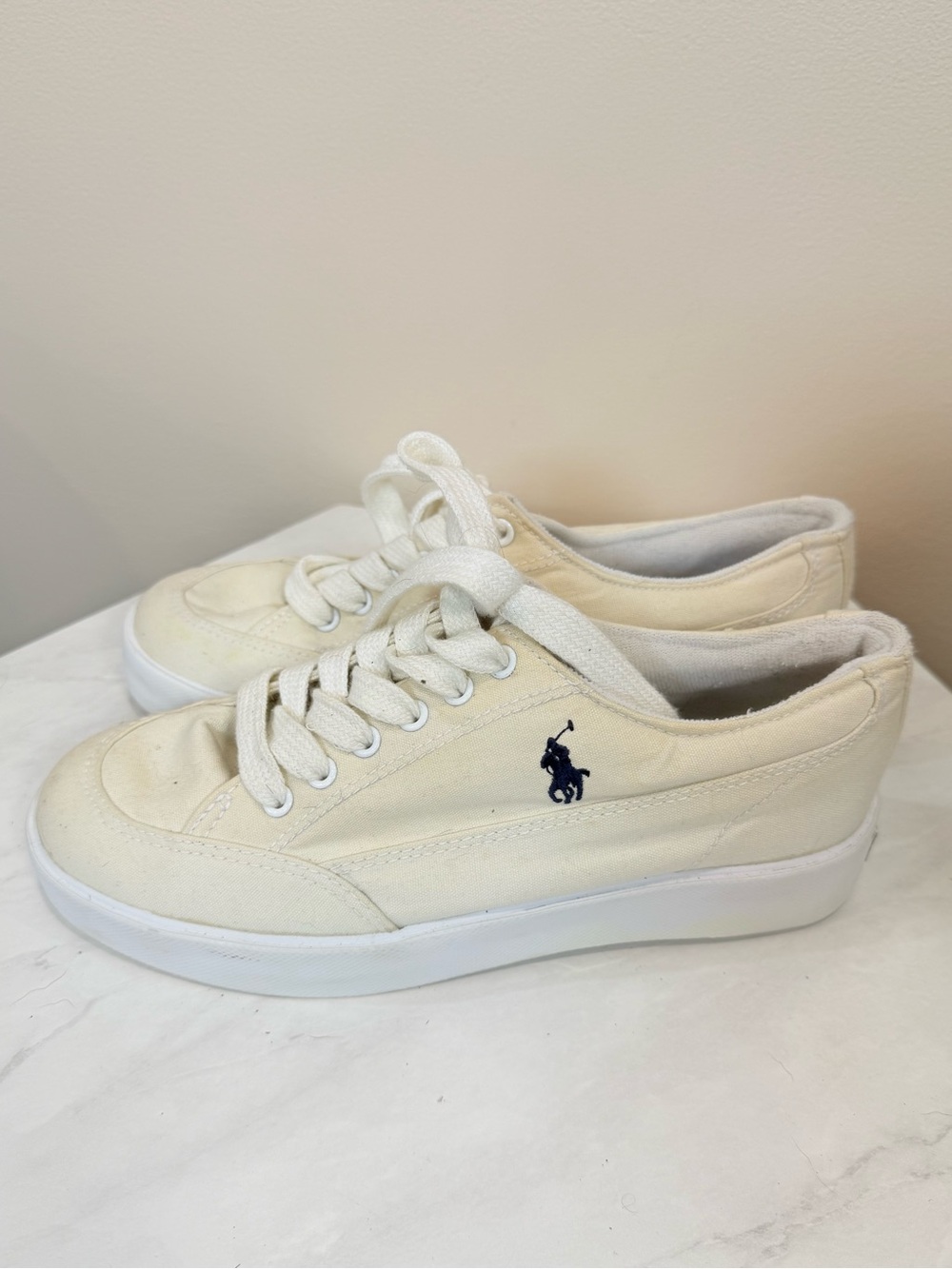 🔥Polo Ralph Lauren Women’s Cream Canvas Sneakers Size 7 EC🔥